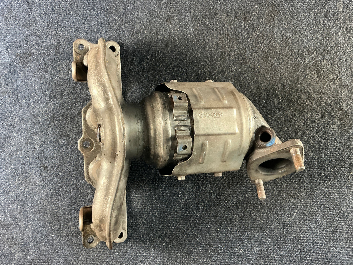 HYUNDAI/KIA Exhaust Manifold OEM PN 285102G110 EPA Code ACX