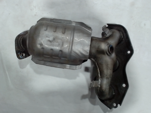 Right, Catalytic Converter with Integrated Exhaust Manifold, Stamped #R0P040