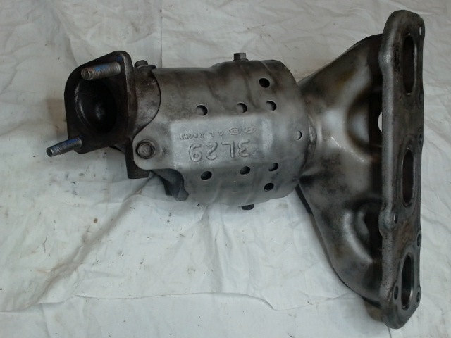 Right, Catalytic Converter with Integrated Exhaust Manifold