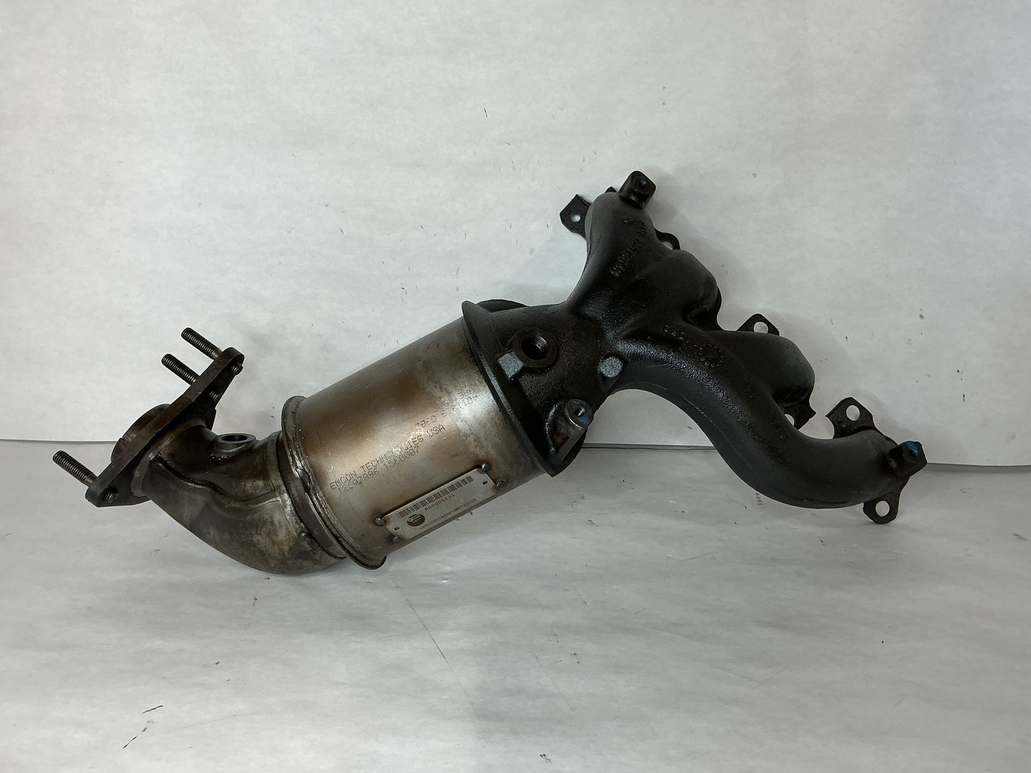 Exhaust Manifold with Catalytic Converter
Secondary P/N: Isuzu (8194201960)