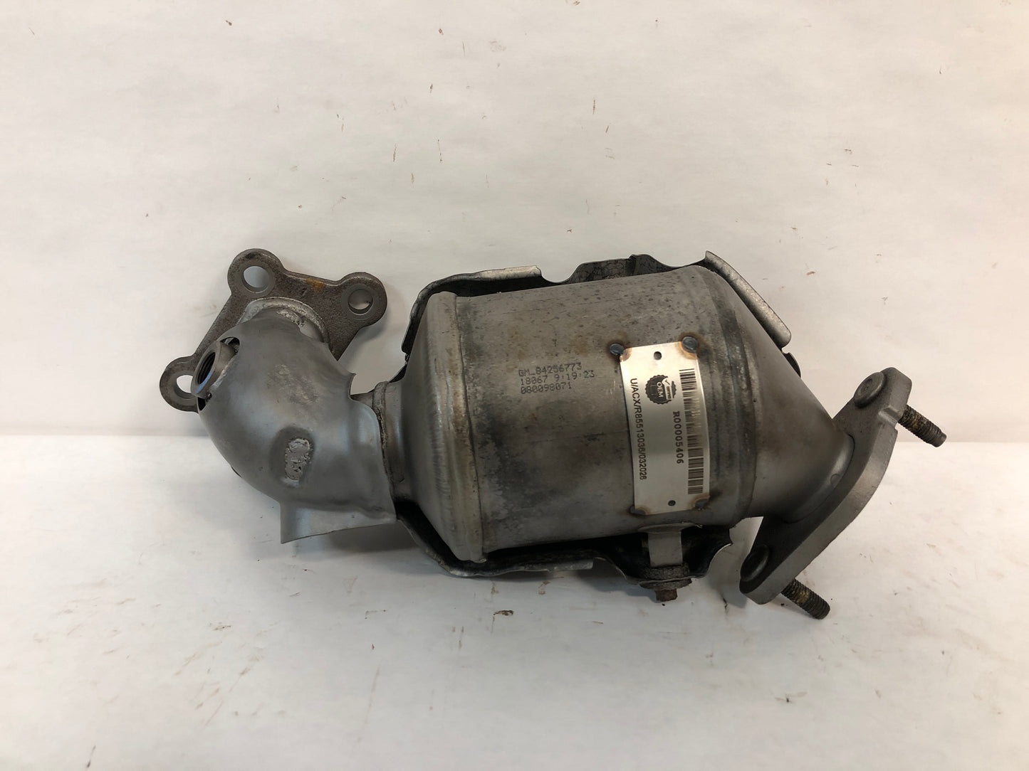Warm Up Three-Way Catalytic Converter Right / Passenger Side
Also described as "Front Rearward" by GM