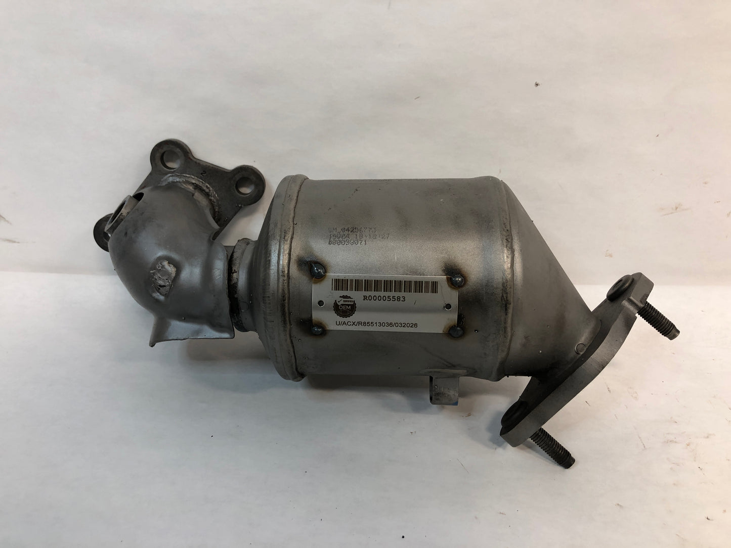Warm Up Three-Way Catalytic Converter Right / Passenger Side
Also described as "Front Rearward" by GM