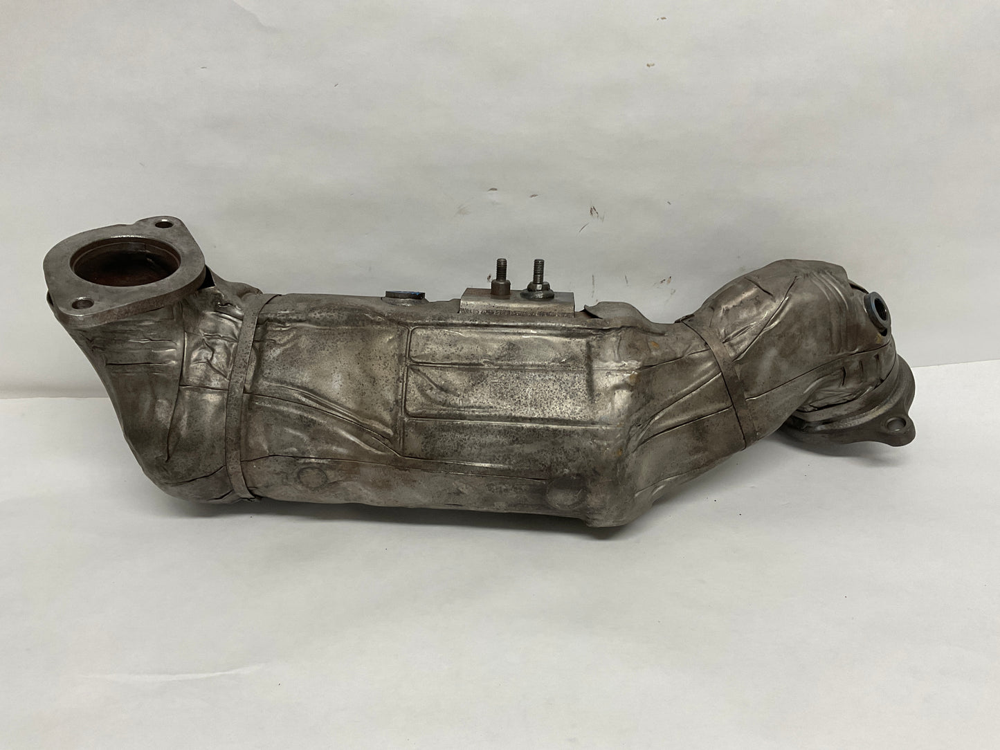 Converter Assembly
Explorer. 2.3l. Front. 2020-24.
Notes: PARTS: Part has related component that cannot be reused/reinstalled; nut.
Replaces: l1mz5e212b