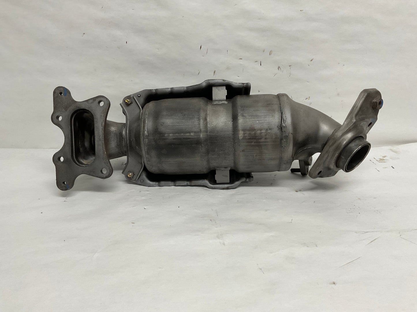Manifold, Converter
Description:
Civic. 1.8l. California.
Notes: Order By Country Of Origin.