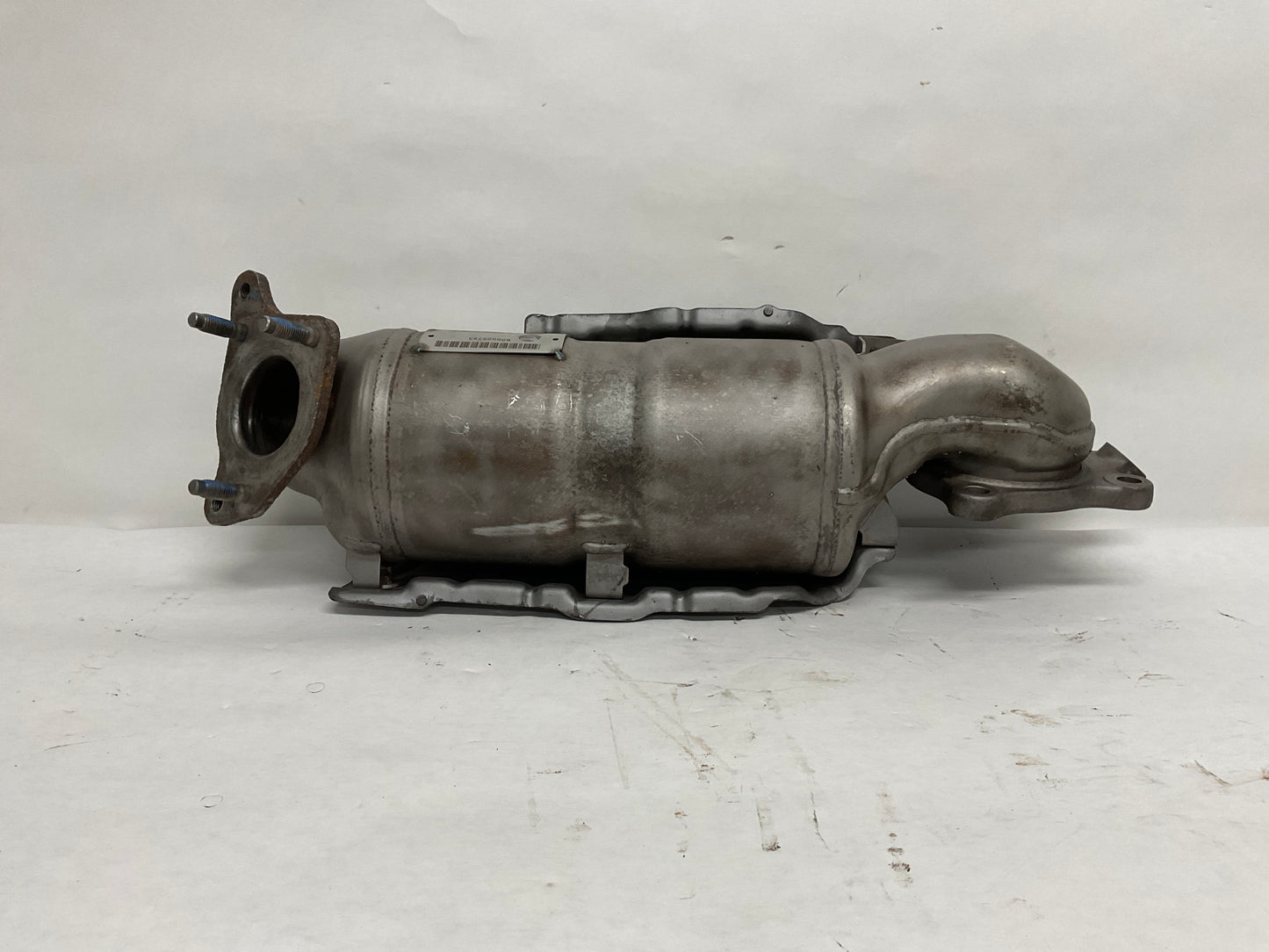 Converter, Converter Assembly
Description:
Civic. 1.5l. Auto trans. Type 2. Civic. 2.0l. Hatchback, lx, ex, ex-l, california. Hatchback, sport, sport touring, california.
Notes: Order By Country Of Origin.
