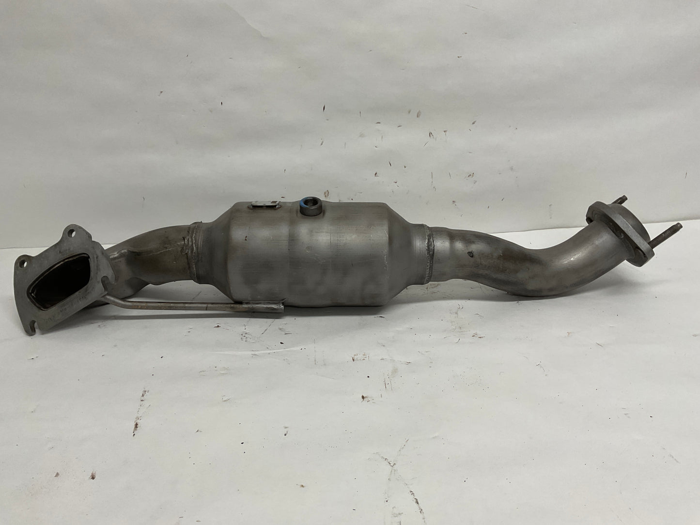 Front Pipe And Converter, Right, Pipe And Converter
Description:
Right.
Condition: New
Notes: Engines: 3.6L V6 FFV 24V VVT Engine.