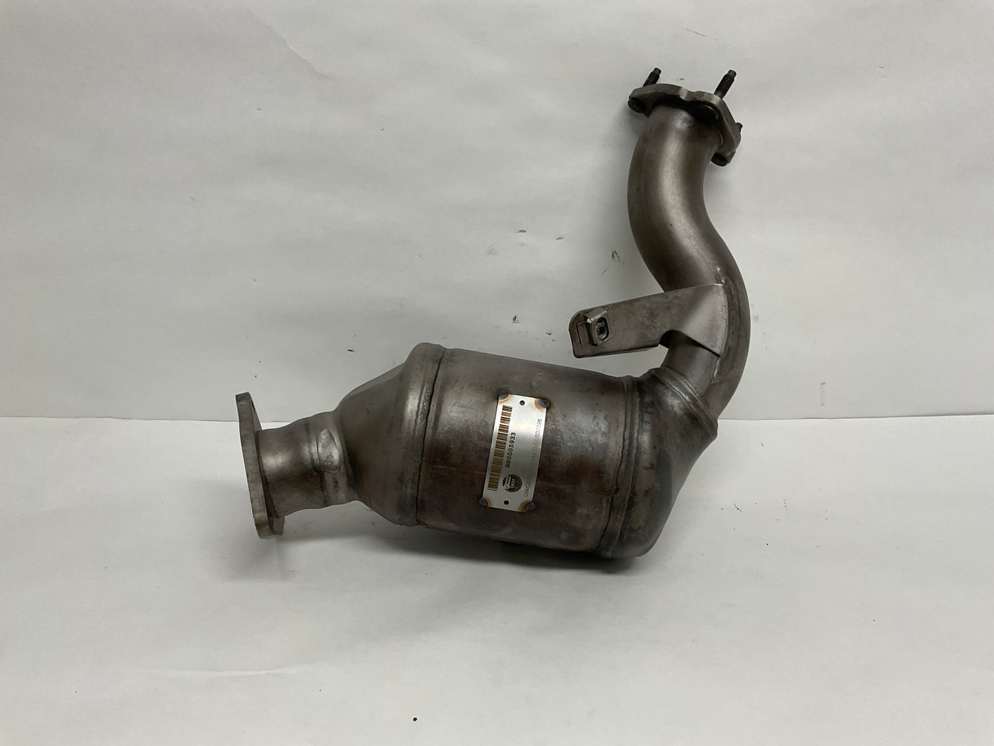 4H0-254-202-AX
Positions: Left
Other Names: Converter & Pipe, Catalyst
Paint marked 4H0 254 202 A
Description:
A6. 3.0l. Left. A8. 3.0l. Gas, without competition.
Replaces: 4h0254200nx