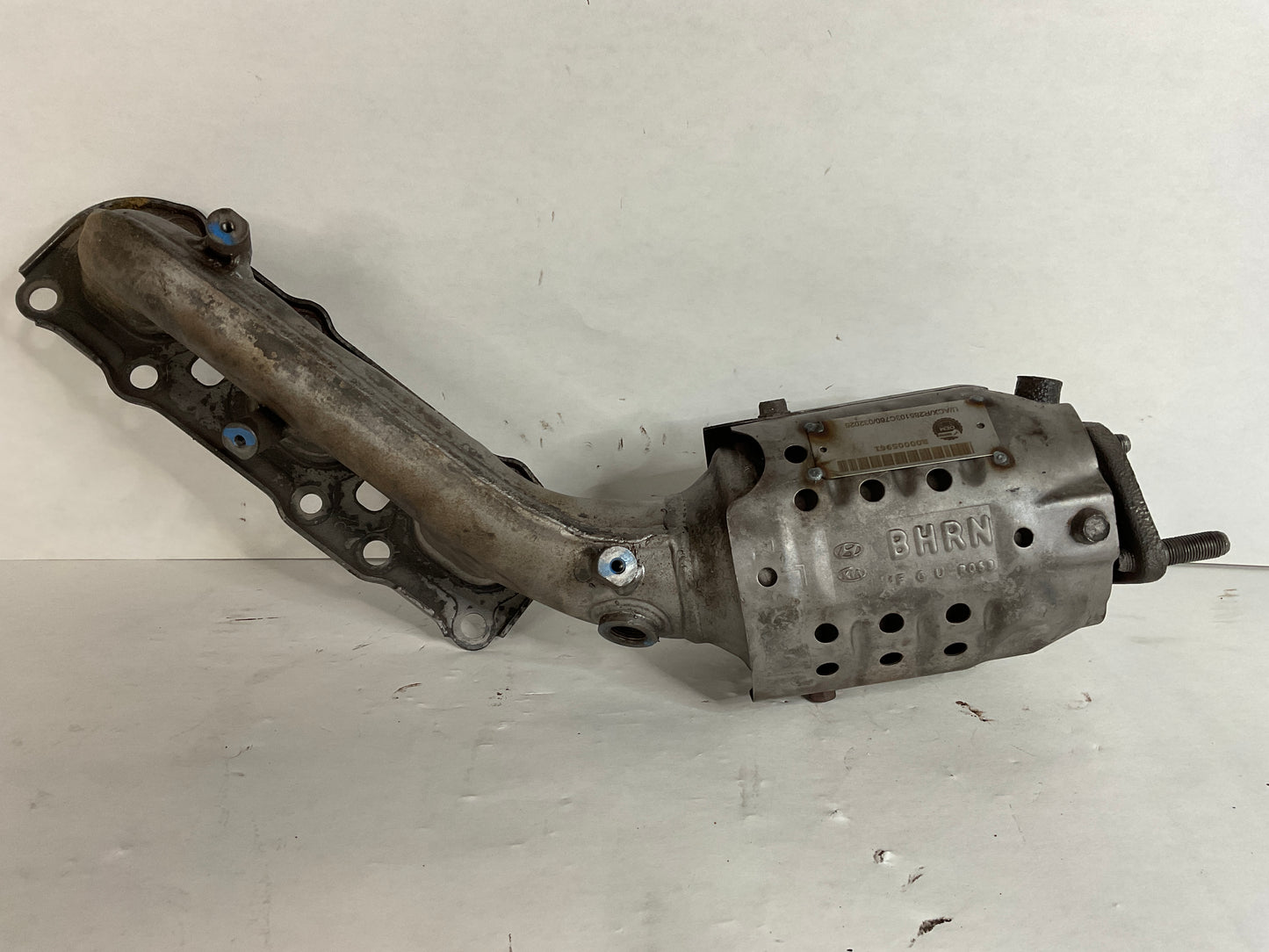 28510-3C760
Positions: Right
Other Names: Manifold Catalytic Assembly Exhaust Right-hand
Description:
Genesis. 3.8l. Right. 3.8L, mpi.