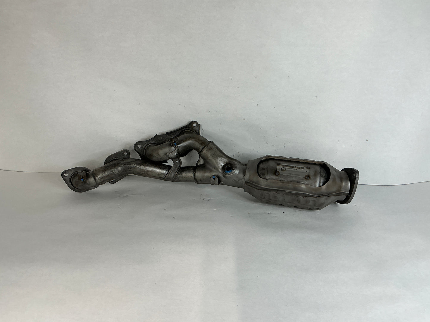 LEFT
Other Names: Manifold Sub Assembly E
Description:
Rwd. 2wd. LS460, ls460l. Without awd. Left.
Notes: Includes Front Catalytic Converter.
1URFSE..USF40,41
1URFSE..USF4#
*114=TOYOTA/L38020/Y