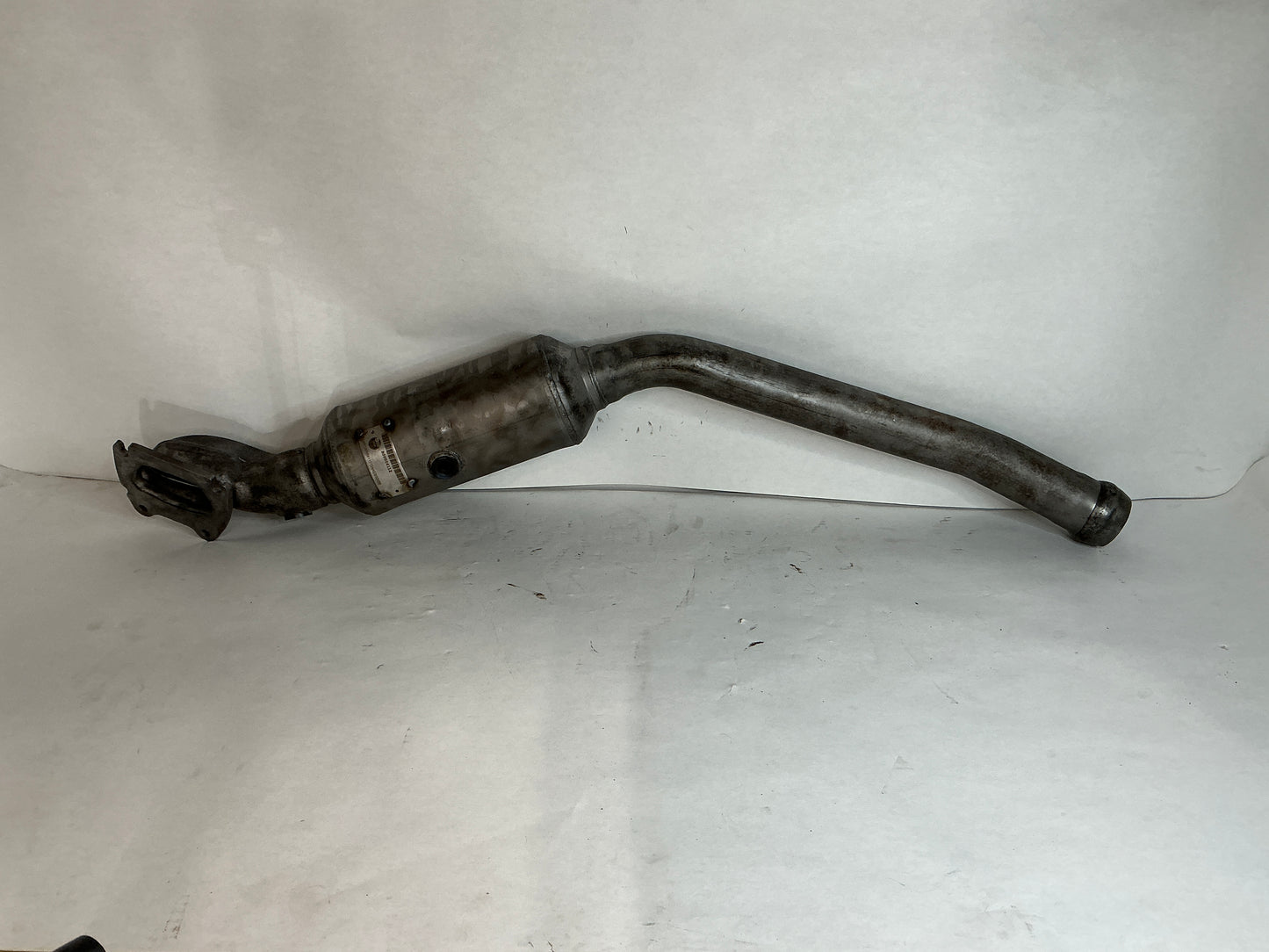 Exhaust Pipe And Converter, Pipe And Converter LEFT (From Driver's Seat LHD)
Condition: New
Notes: Engines: 3.0L V6 24V VVT ENGINE. 3.6L V6 24V VVT Engine.
Applications: 4x2. 4x4. E 4x2. E 4x4.
Replaces: 68110124ab, 68110124ac, 68110124ad
