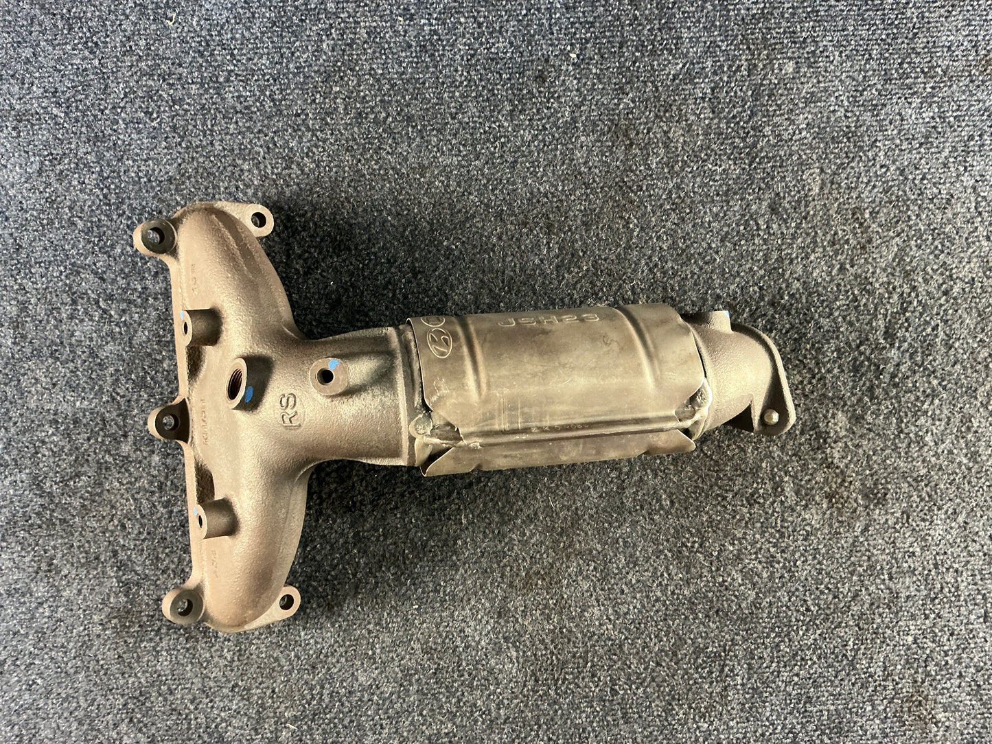 HYUNDAI/KIA Exhaust Manifold OEM PN 2851037520 EPA Code ACX