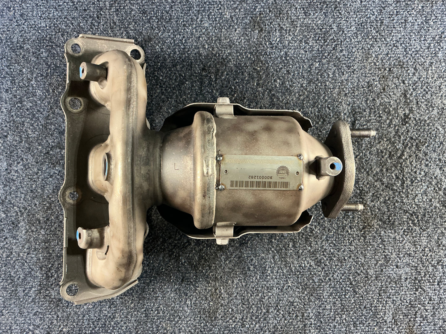 HYUNDAI/KIA Exhaust Manifold OEM PN 285103CHW0 EPA Code ACX