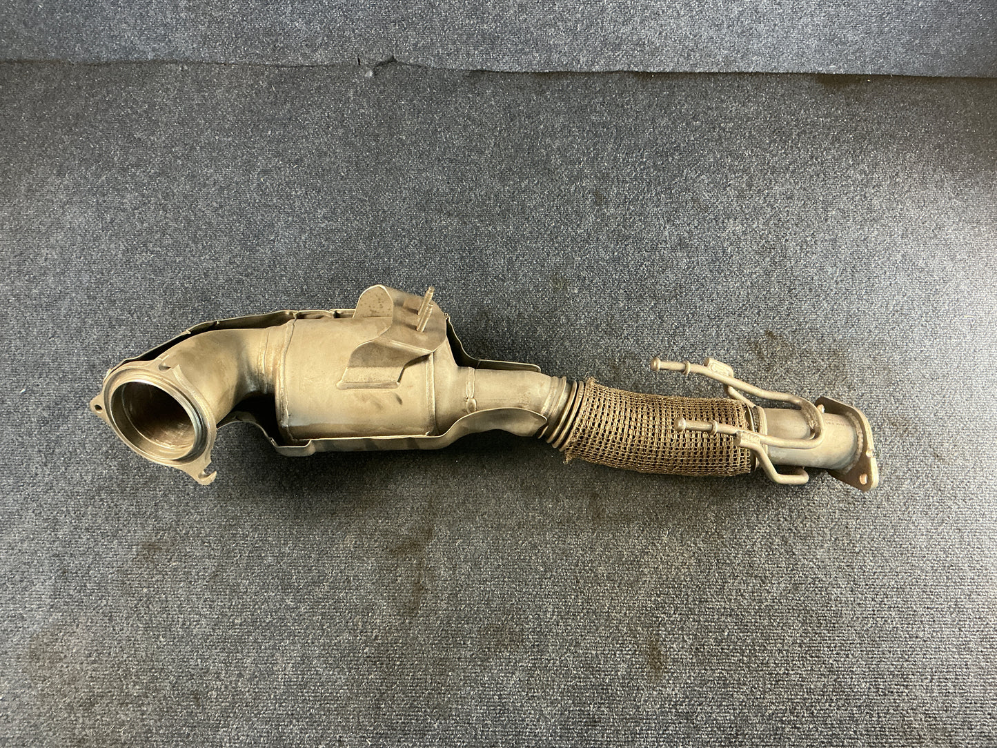 FORD Exhaust Manifold OEM PN DG9Z5E212K EPA Code ACX