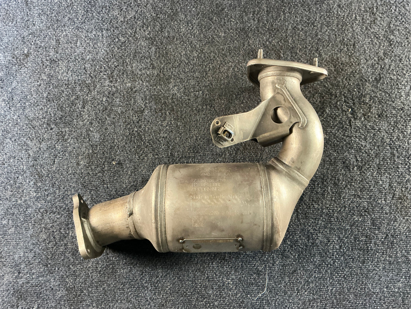 VW/AUDI Exhaust Manifold OEM PN 4M0254252RX EPA Code ACX