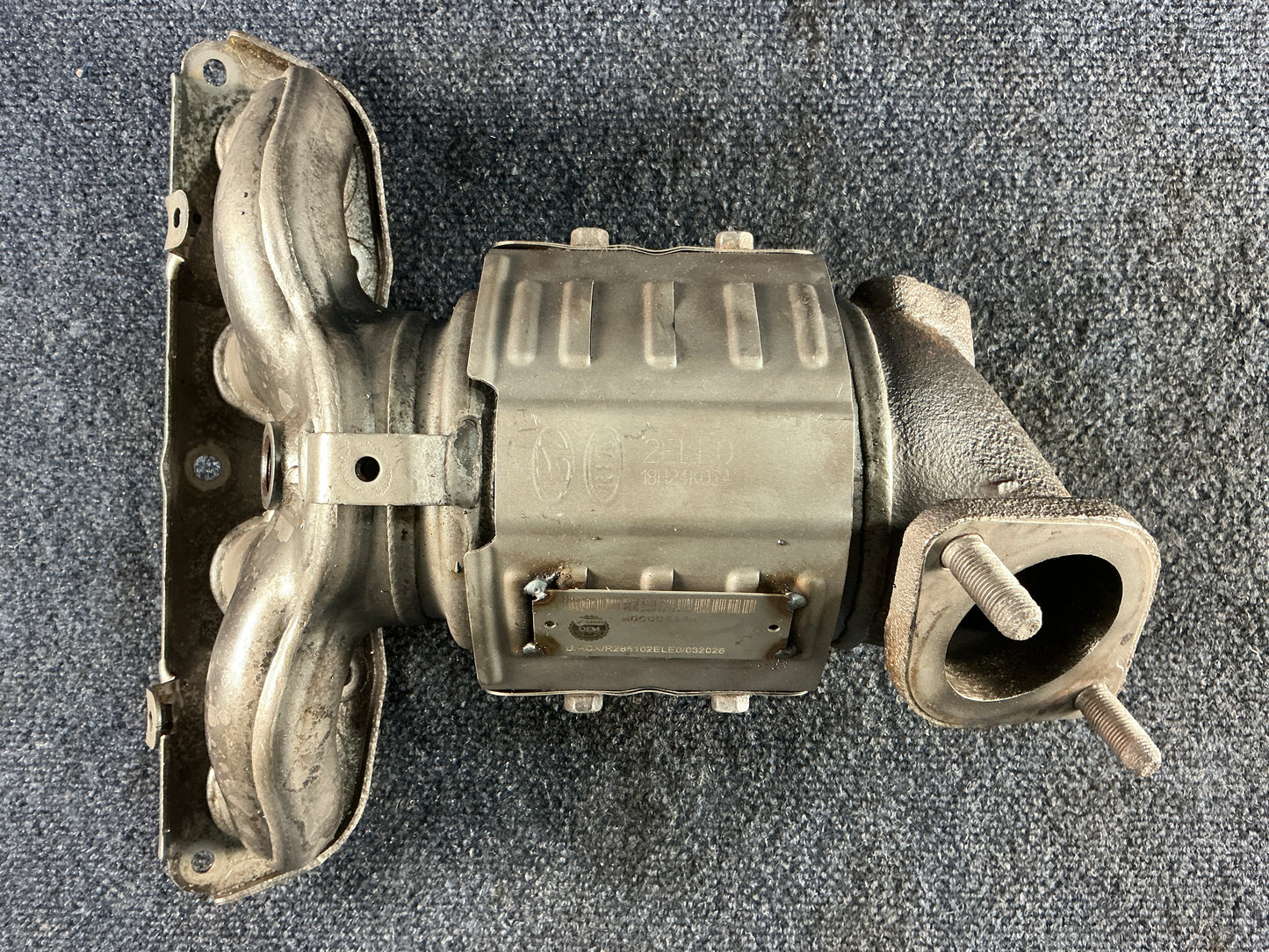 HYUNDAI/KIA Exhaust Manifold OEM PN 285102ELE0 EPA Code ACX