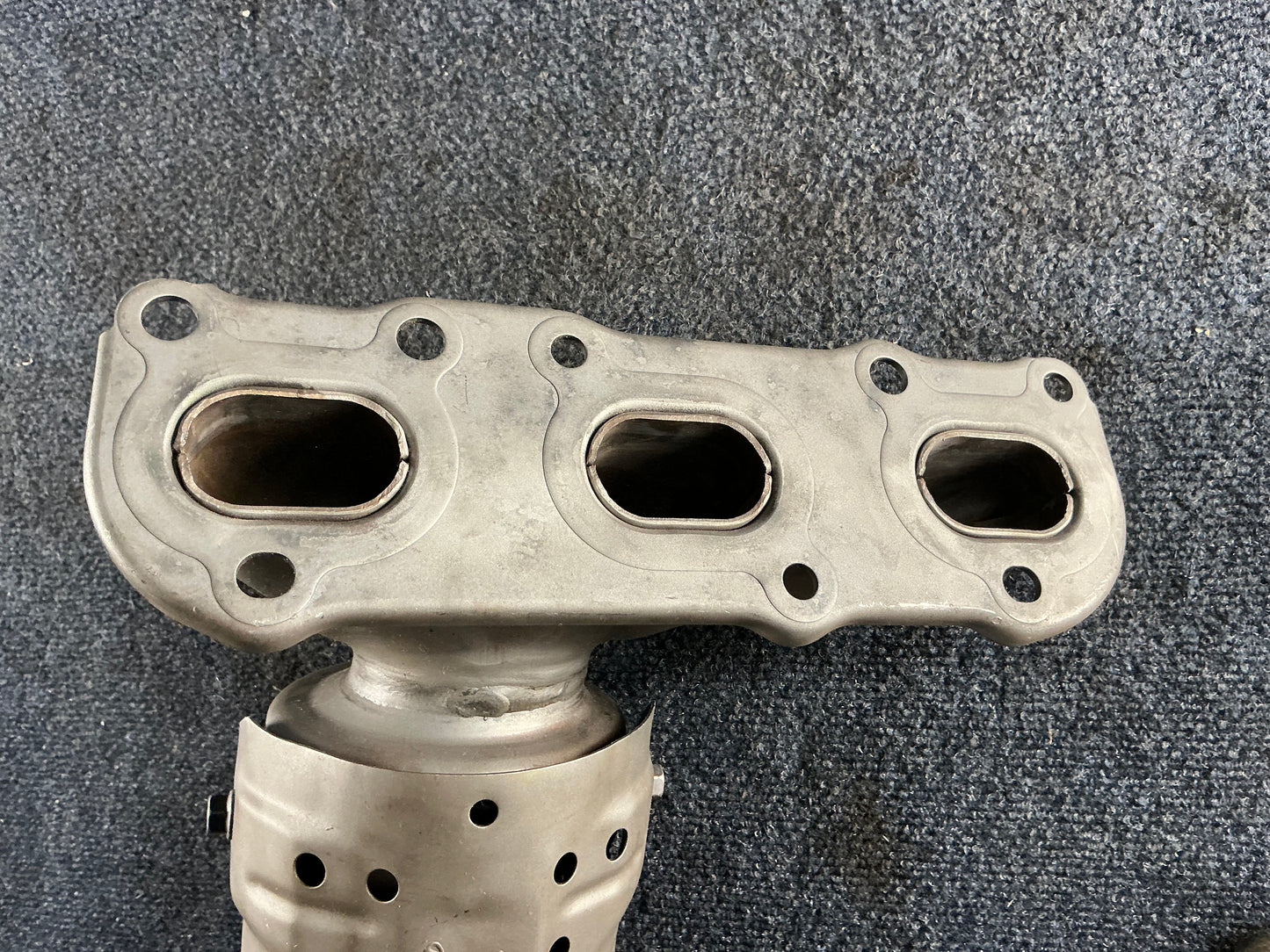 HYUNDAI/KIA Exhaust Manifold OEM PN 285103L530 EPA Code ACX