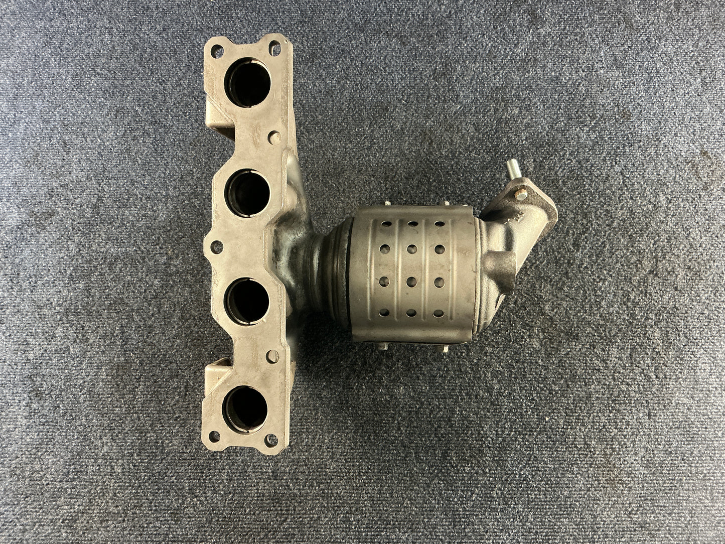 HYUNDAI/KIA Exhaust Manifold OEM PN 285102G195 EPA Code ACX