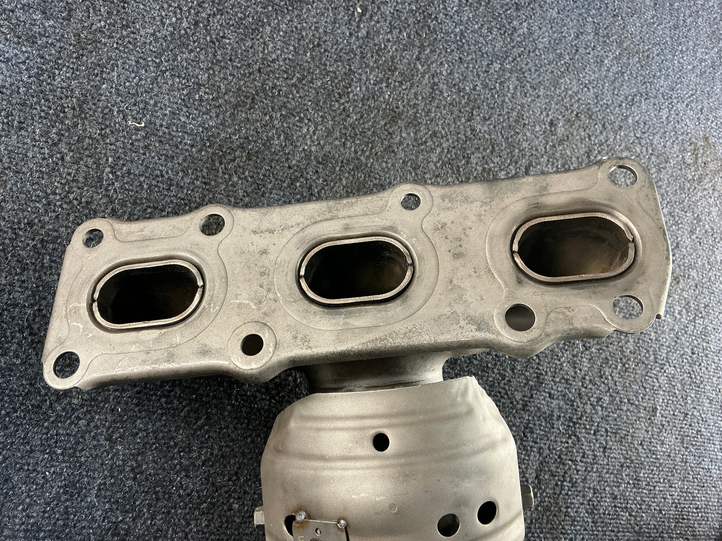 HYUNDAI/KIA Exhaust Manifold OEM PN 285103CLA0 EPA Code ACX