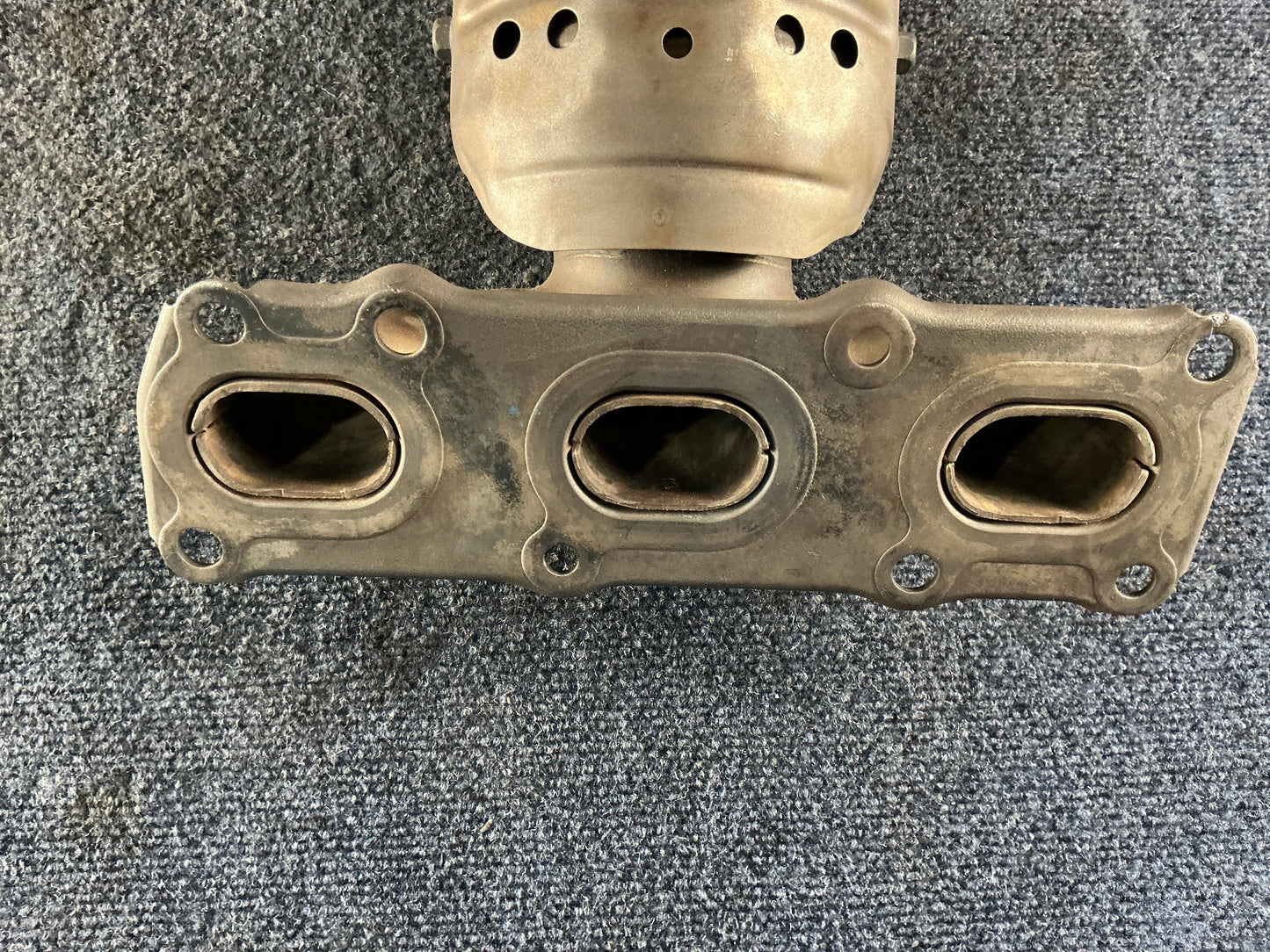 HYUNDAI/KIA Exhaust Manifold OEM PN 285103CHW0 EPA Code ACX