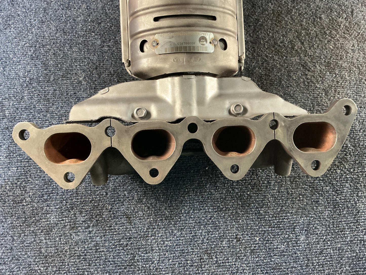 HYUNDAI/KIA Exhaust Manifold OEM PN 2851023520 EPA Code ACX