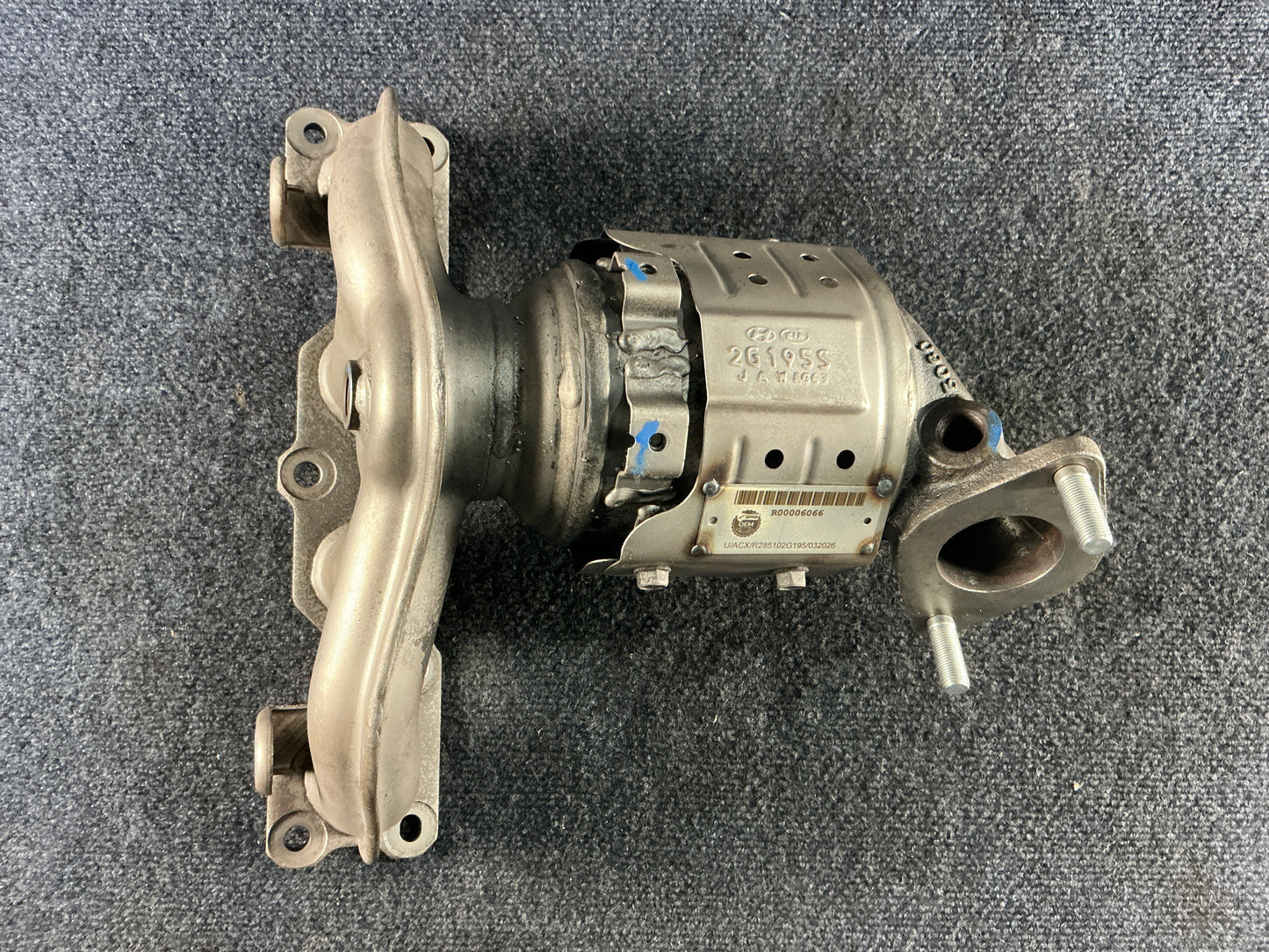 HYUNDAI/KIA Exhaust Manifold OEM PN 285102G195 EPA Code ACX