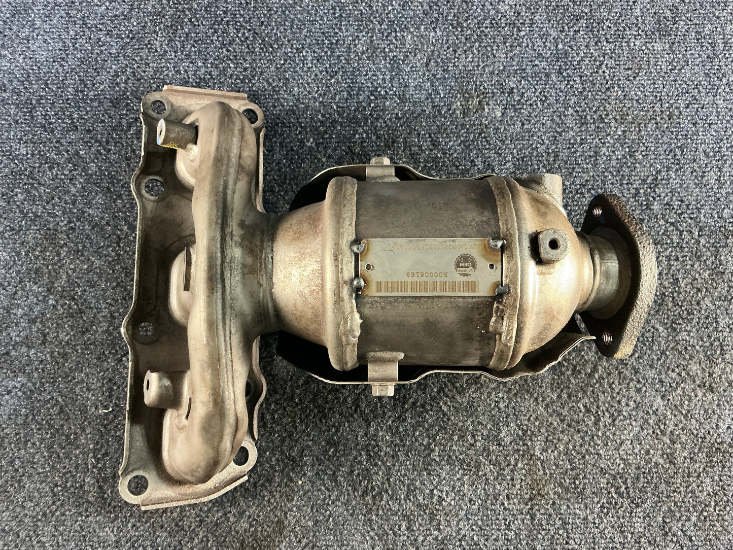 HYUNDAI/KIA Exhaust Manifold OEM PN 285103CFS0 EPA Code ACX