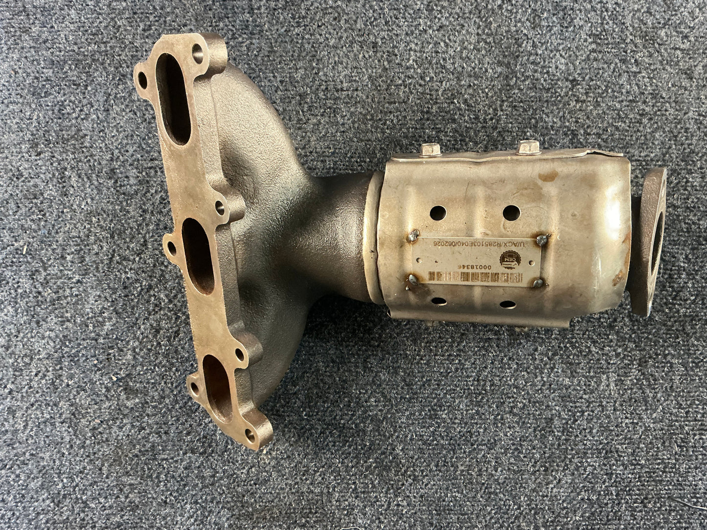 HYUNDAI/KIA Exhaust Manifold OEM PN 285103E040 EPA Code ACX