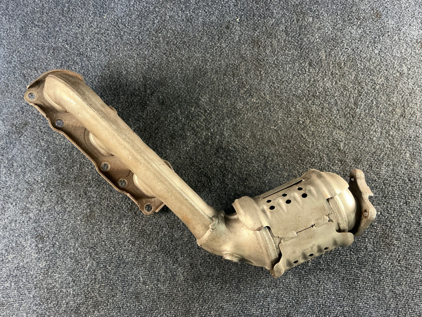 HYUNDAI/KIA Exhaust Manifold OEM PN 285103LAY0 EPA Code ACX
