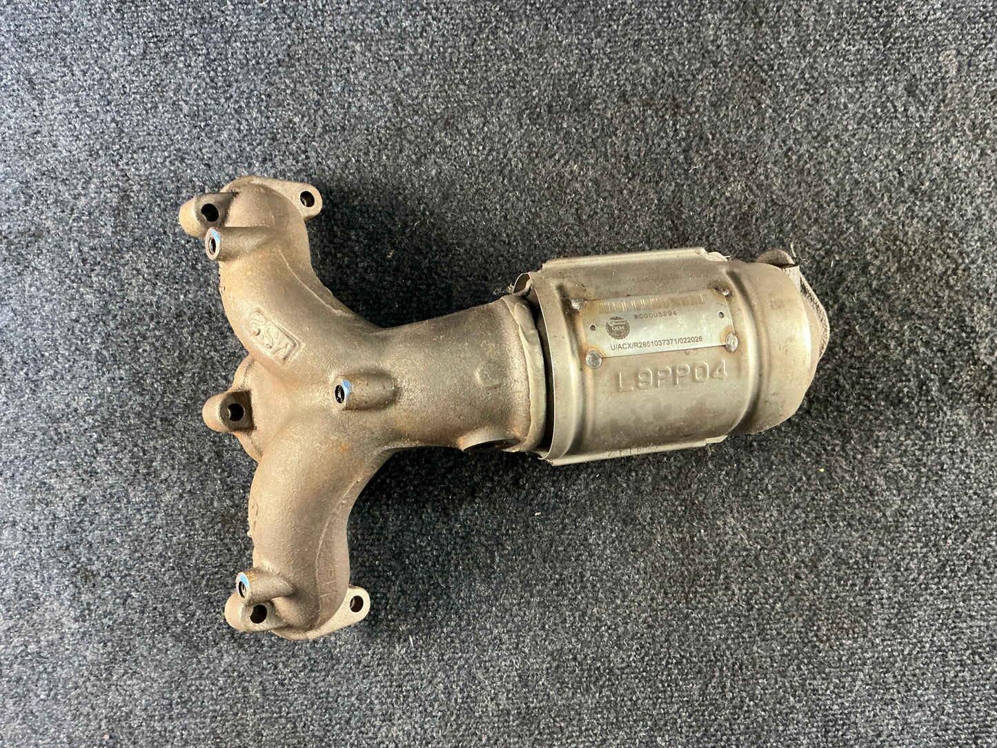 HYUNDAI/KIA Exhaust Manifold OEM PN 2851037371 EPA Code ACX