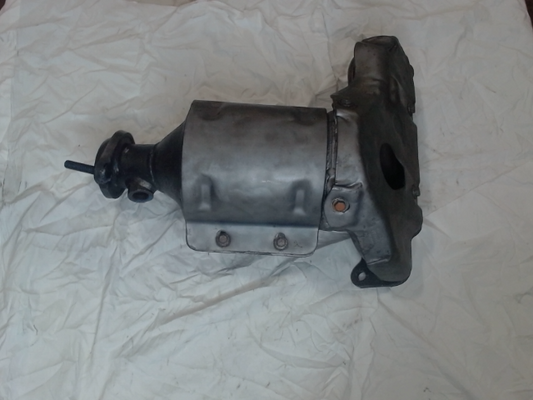 Right, Catalytic Converter with Integrated Exhaust Manifold