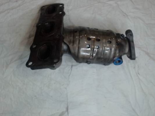 Left, Catalytic Converter with Integrated Exhaust Manifold