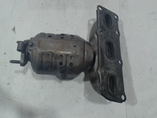 Left, Catalytic Converter with Integrated Exhaust Manifold