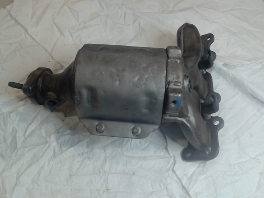 Right, Catalytic Converter with Integrated Exhaust Manifold