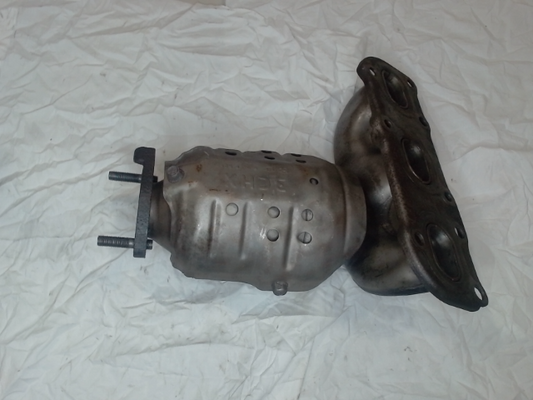 Right, Catalytic Converter with Integrated Exhaust Manifold