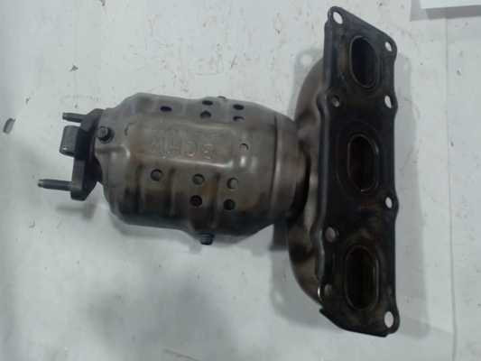 Left, Catalytic Converter with Integrated Exhaust Manifold