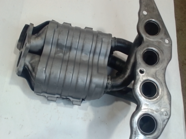 Exhaust Manifold, Serviced w/Exhaust Manifold with Intergrated Catalytic Converter