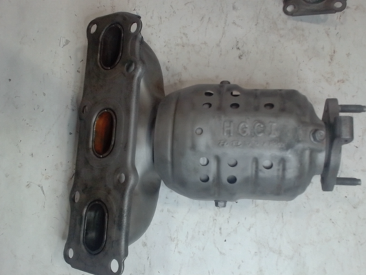 Left, Catalytic Converter with Integrated Exhaust Manifold
