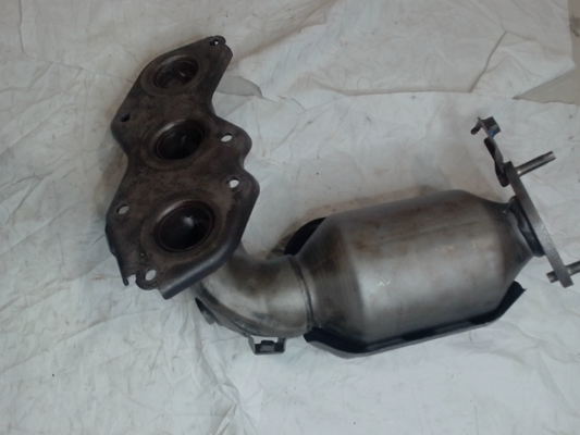 Left, Catalytic Converter with Integrated Exhaust Manifold, Stamped #L0P040