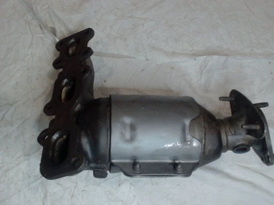 Left, Catalytic Converter with Integrated Exhaust Manifold