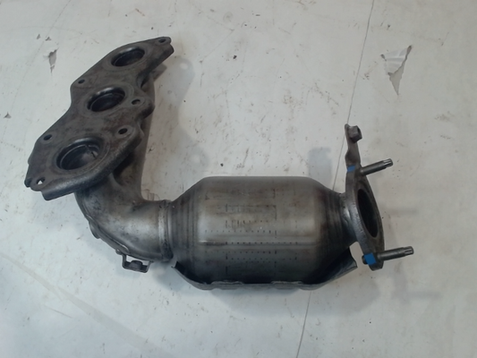 Left, Catalytic Converter with Integrated Exhaust Manifold