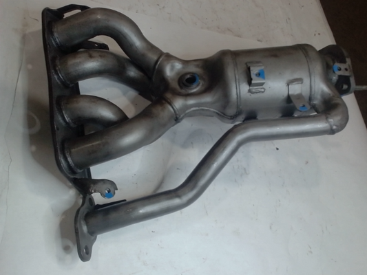 Catalytic Converter with Integrated Exhaust Manifold, Exc.Japan Built