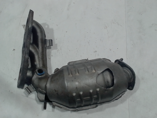 Right, Catalytic Converter with Integrated Exhaust Manifold