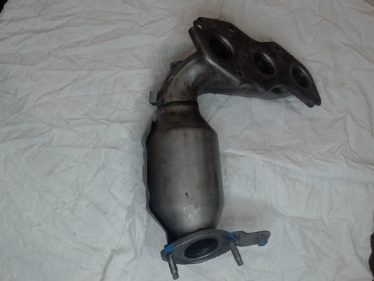 Left, Catalytic Converter with Integrated Exhaust Manifold