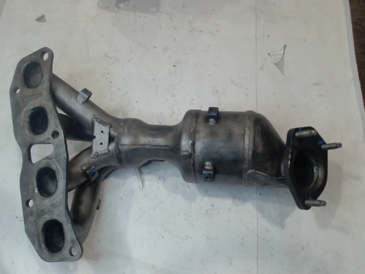 Catalytic Converter with Integrated Exhaust Manifold, Federal