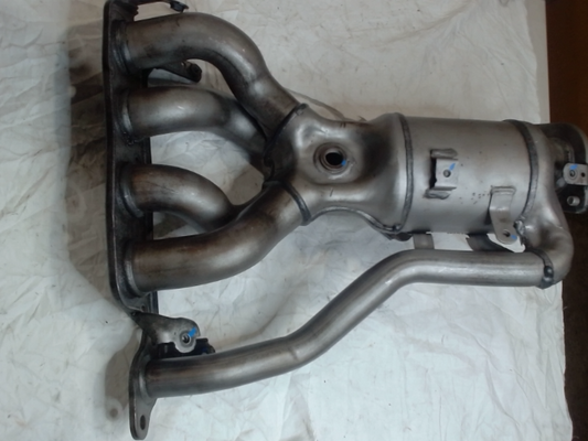 Catalytic Converter with Integrated Exhaust Manifold, Exc.Japan Built