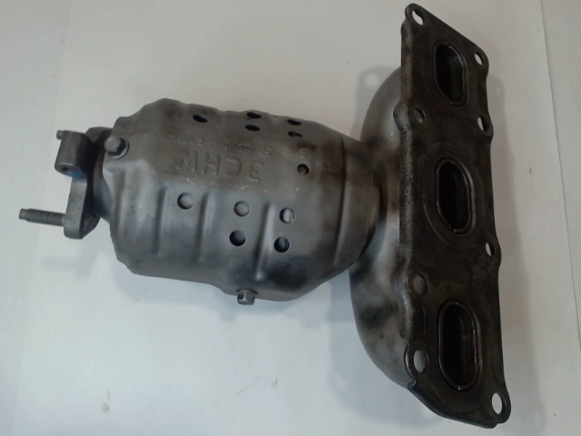 Left, Catalytic Converter with Integrated Exhaust Manifold