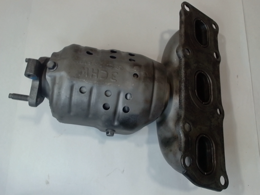 Left, Catalytic Converter with Integrated Exhaust Manifold