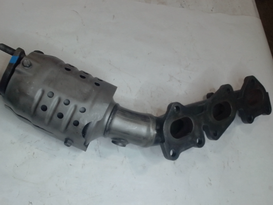 Right, Catalytic Converter with Integrated Exhaust Manifold