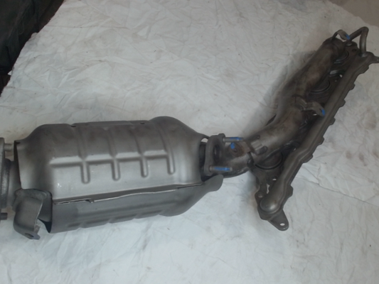 Left, Catalytic Converter with Integrated Exhaust Manifold
