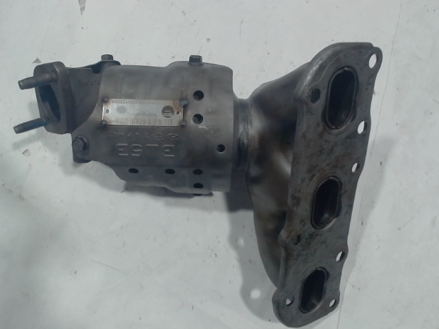 Right, Catalytic Converter with Integrated Exhaust Manifold, AWD